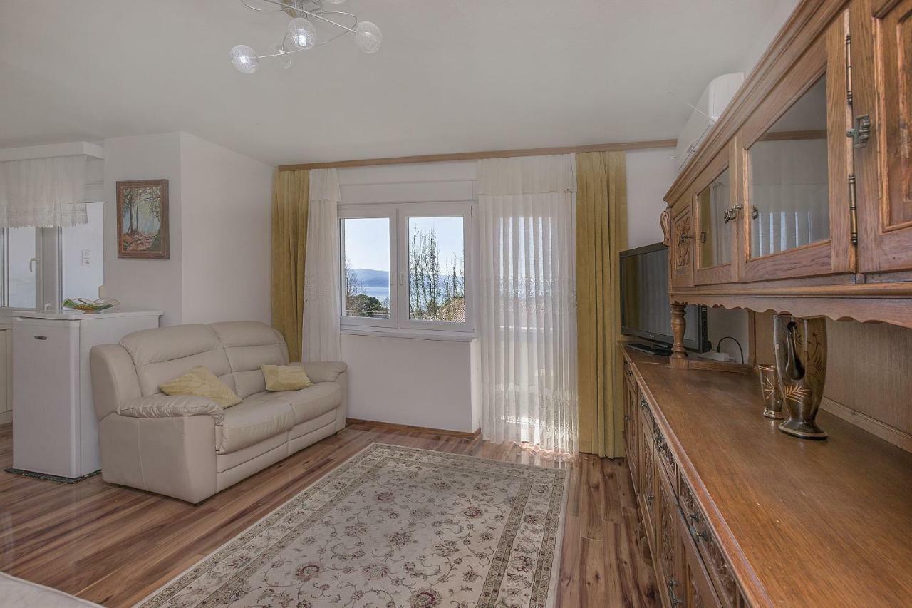 Apartment Nansy Omiš Zimmer foto